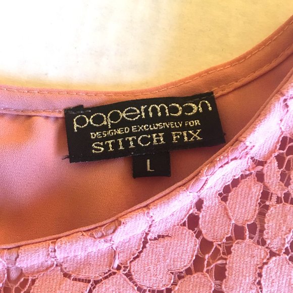 "papermoon" Rose Lace Top (L) - Picture 4 of 5